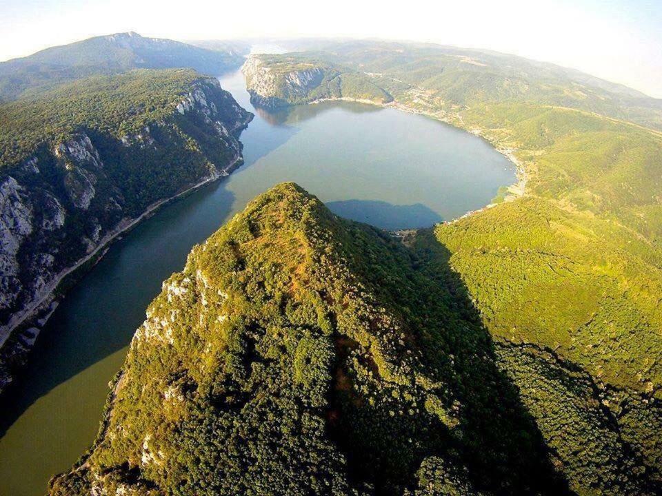Camping In Clisura Dunarii Ieşelniţa Eksteriør billede